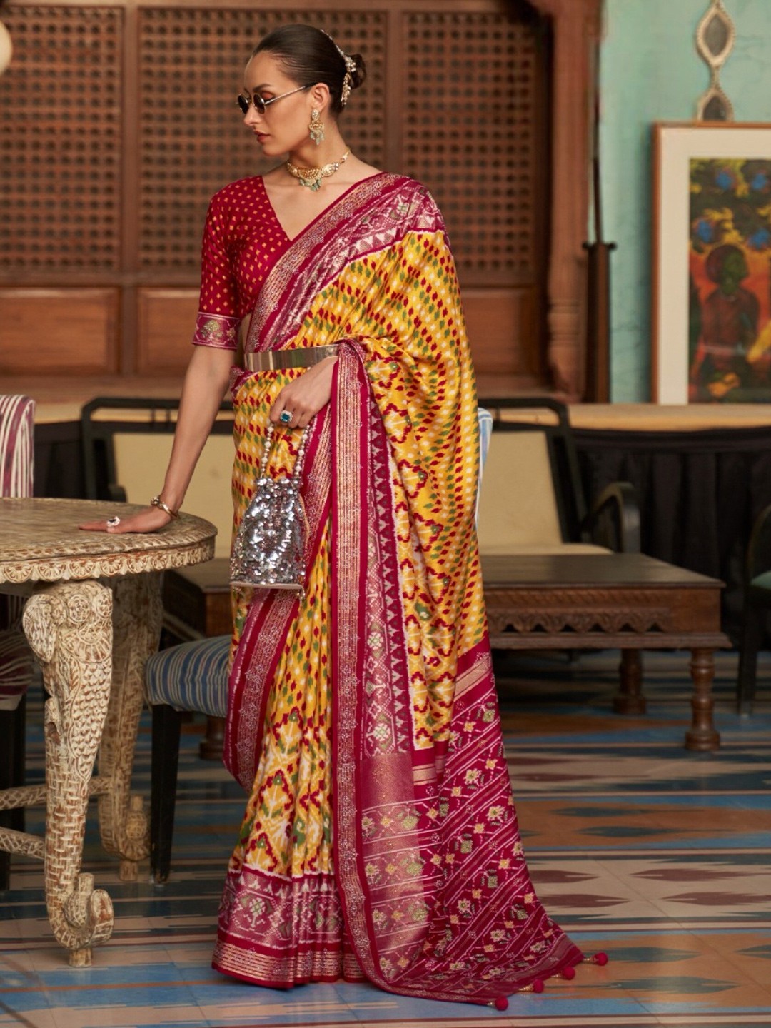 

Mitera Ethnic Motifs Printed Zari Patola Saree, Yellow