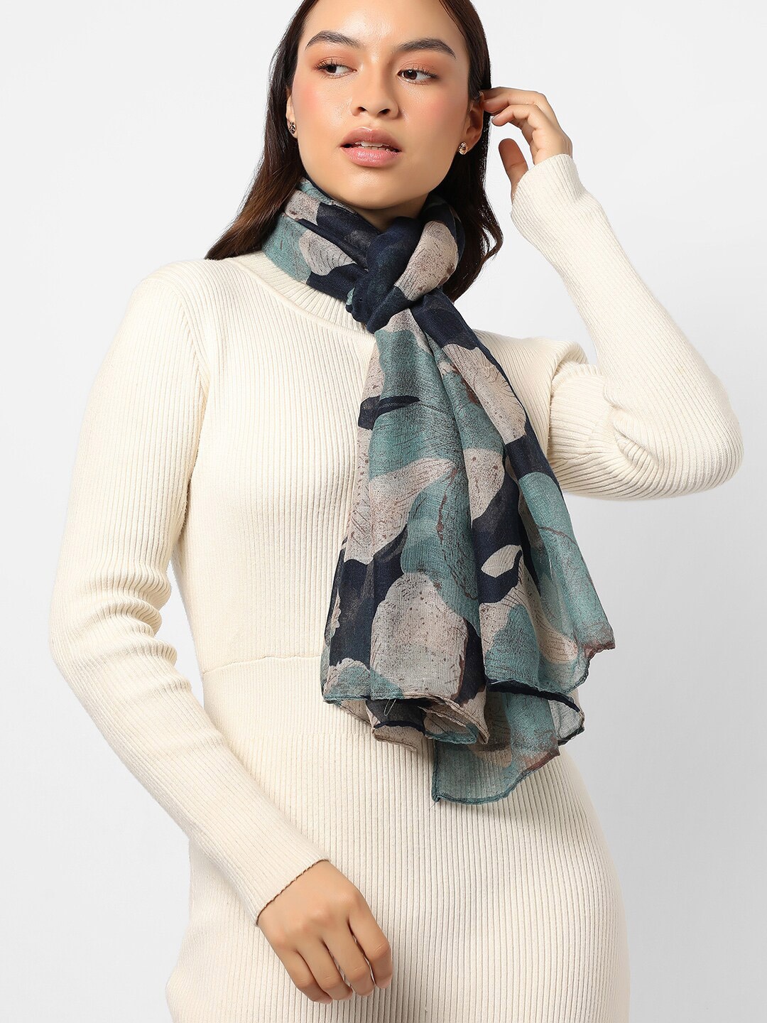 

HAUTE SAUCE by Campus Sutra Women Printed Cotton Stole, Green
