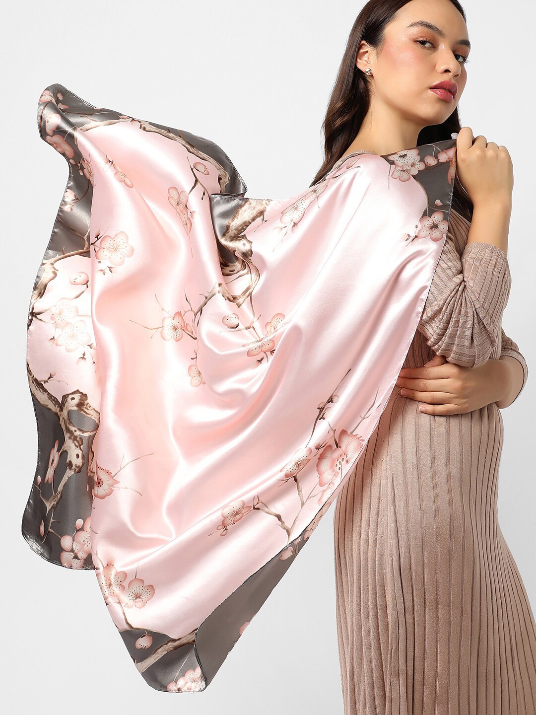 

HAUTE SAUCE by Campus Sutra Women Printed Satin Scarves, Pink