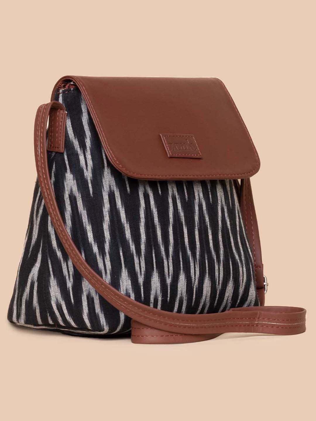 

ZOUK Geometric Printed Structured Sling Bag, Black