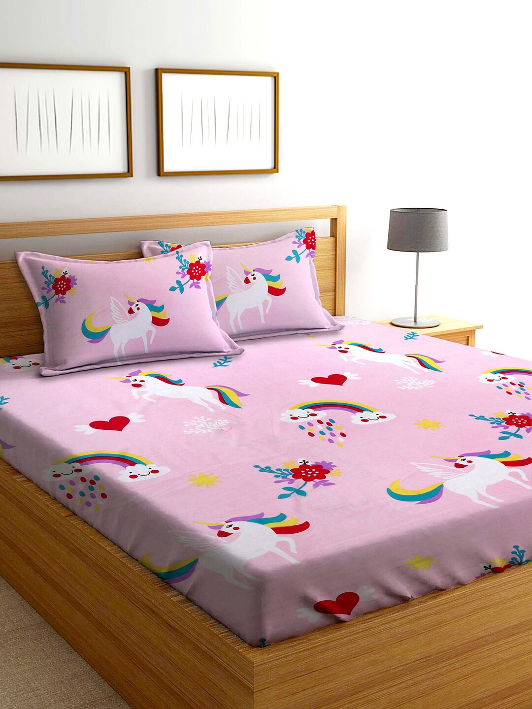 

AEROHAVEN Pink & White 210 TC Flat Cotton King Bedsheet with 2 Pillow Covers