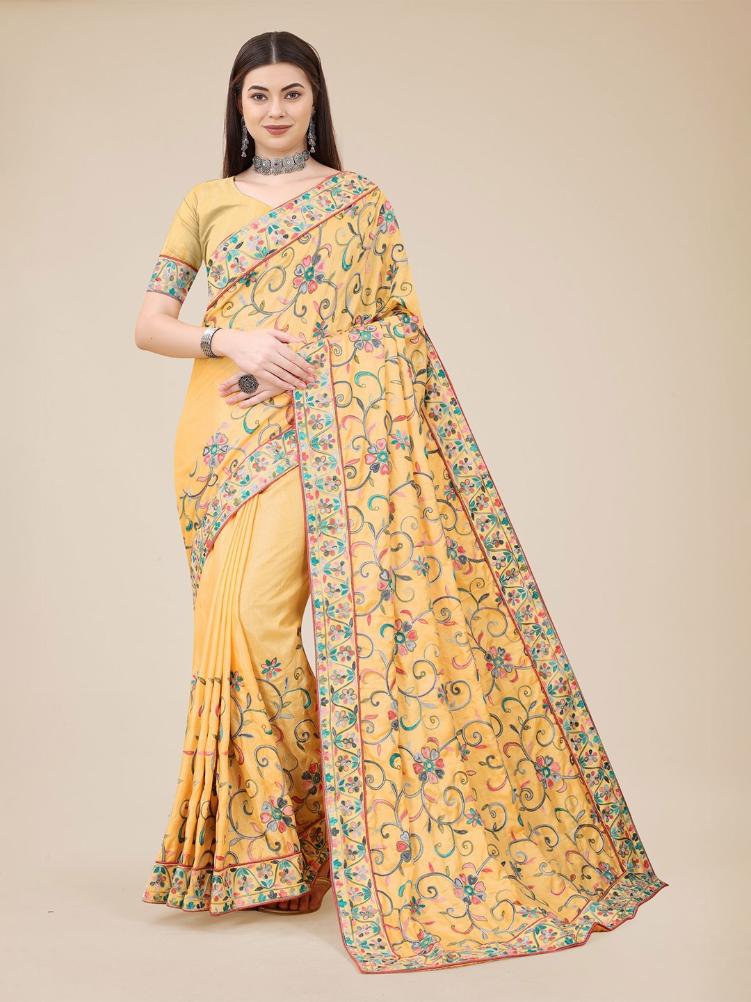 

VAIRAGEE Floral Embroidered Saree, Yellow