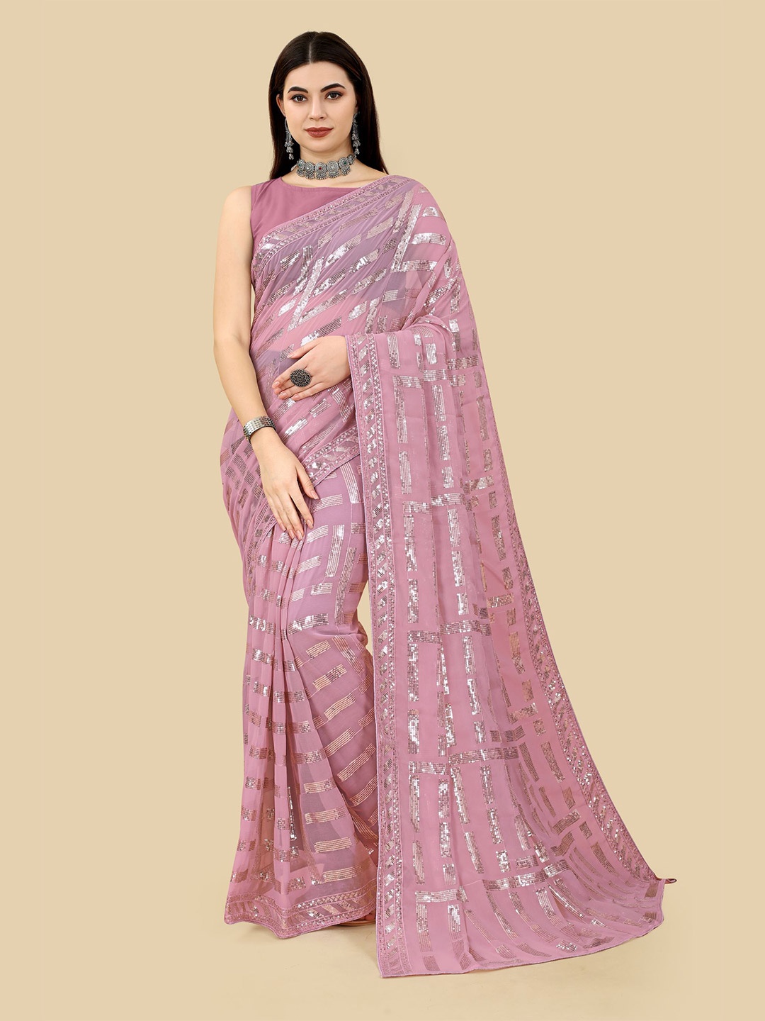 

VAIRAGEE Sequinned Embellished Saree, Pink