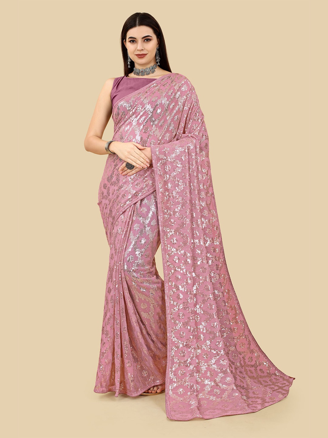 

VAIRAGEE Embellished Sequinned Saree, Mauve