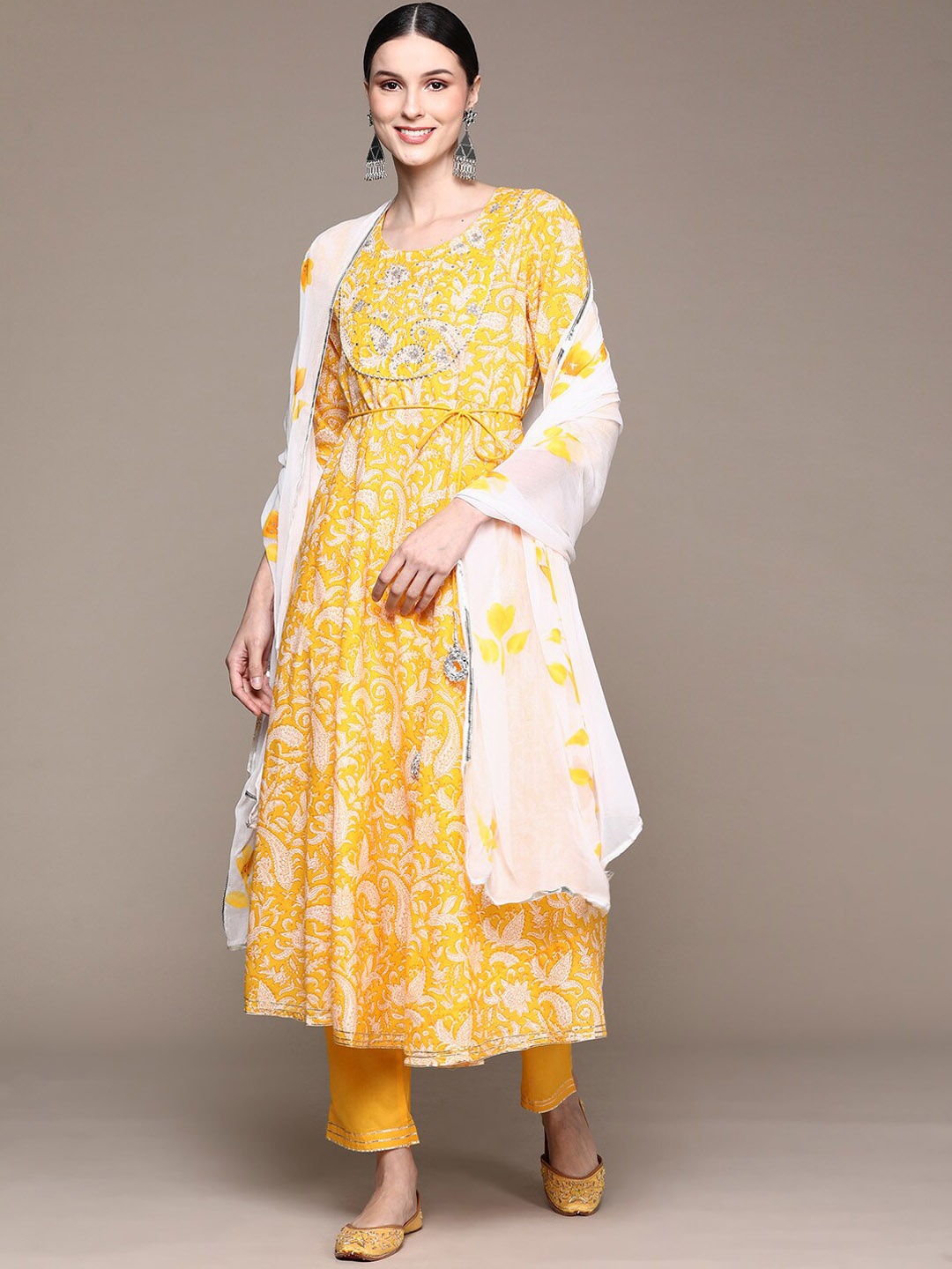 

Ishin Floral Embroidered Pure Cotton Kurta with Trousers & With Dupatta, Yellow