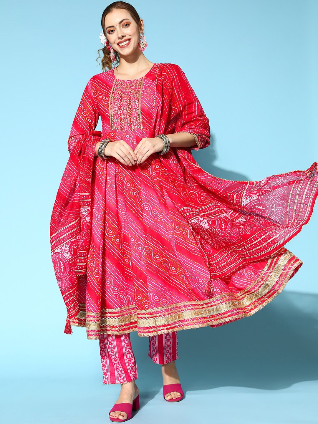

Ishin Women Bandhani Embroidered Sequinned Kurta With Trousers & Dupatta, Pink