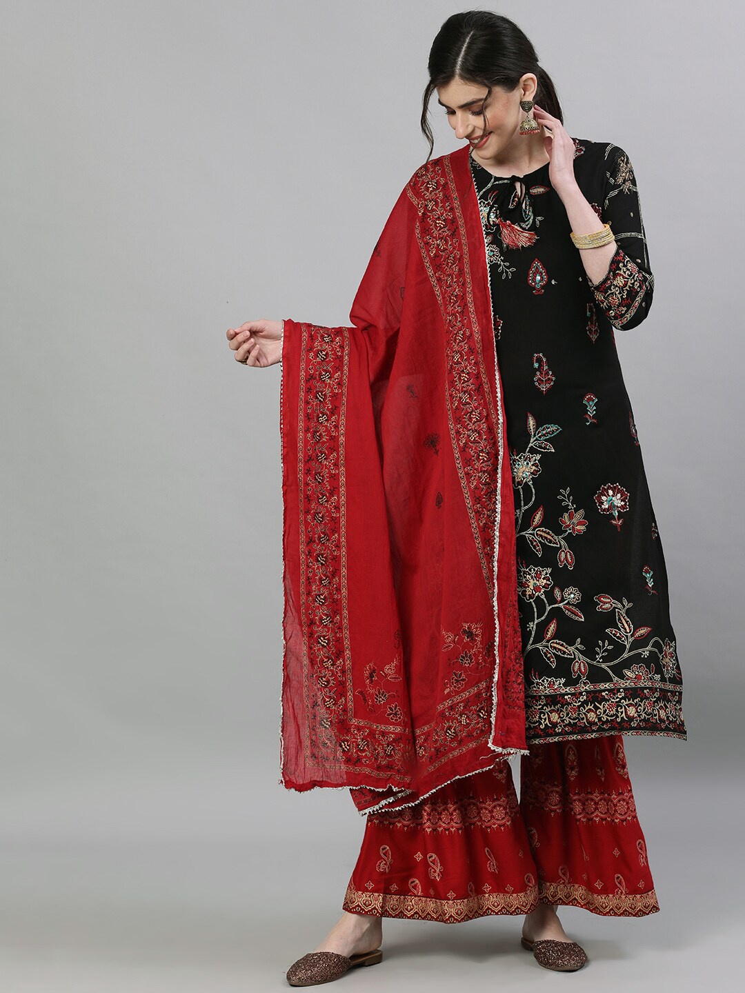 

Ishin Women Floral Embroidered Gotta Patti Kurta with Sharara & Dupatta, Black