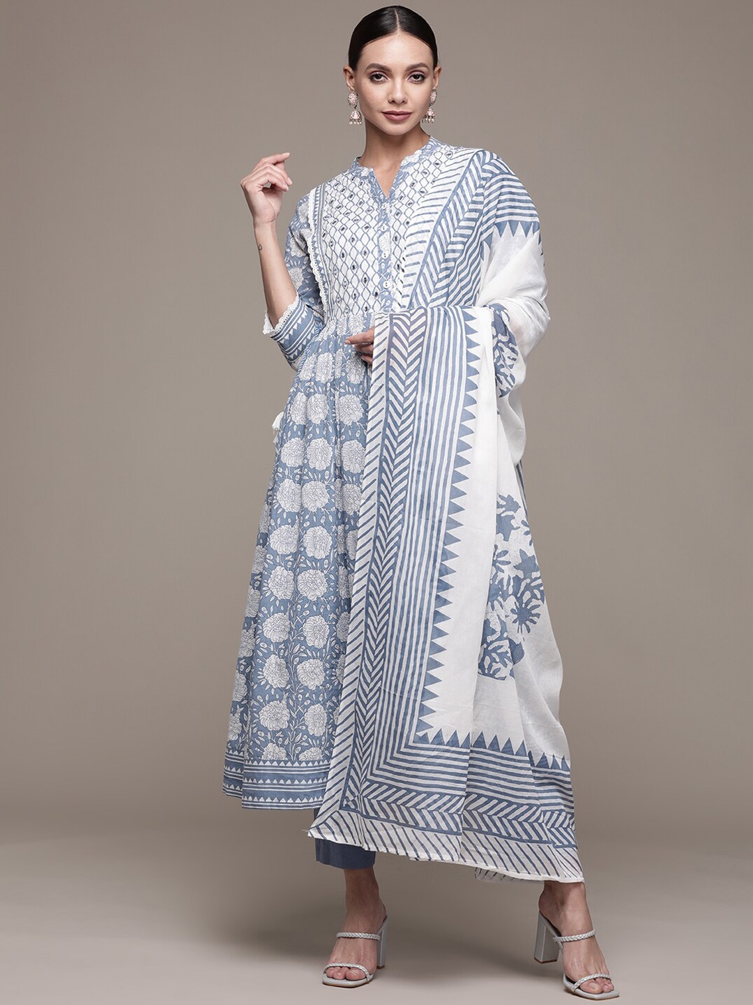 

Ishin Floral Printed Pleated Mirror Work Kurta with Trousers & With Dupatta, Blue