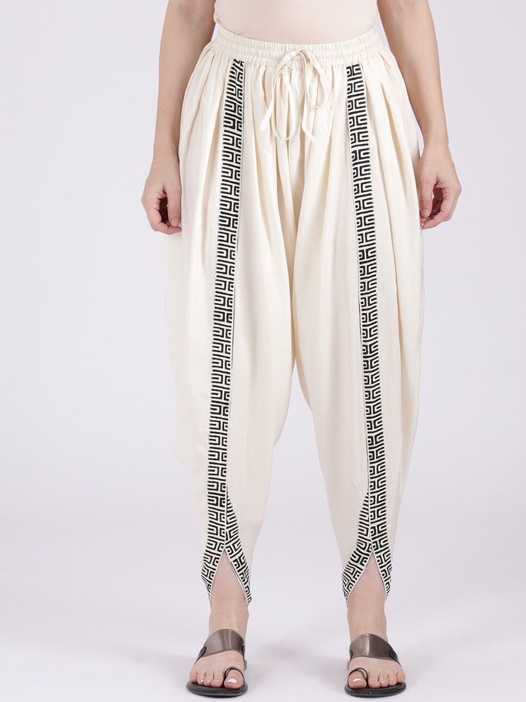 

9rasa Women Block Printed Dhoti Pants, Off white