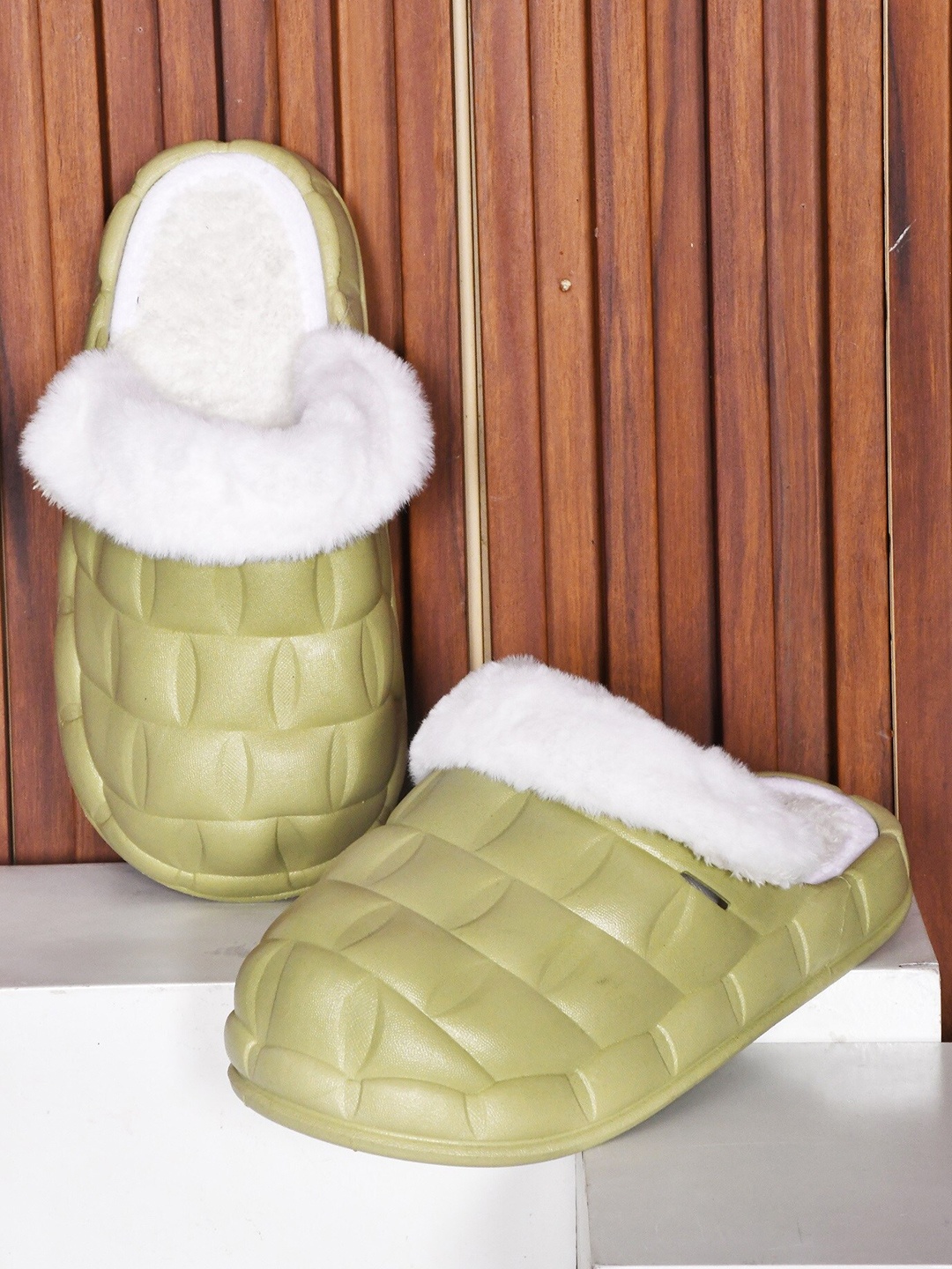 

Try Me Women Fur Room Slippers, Green