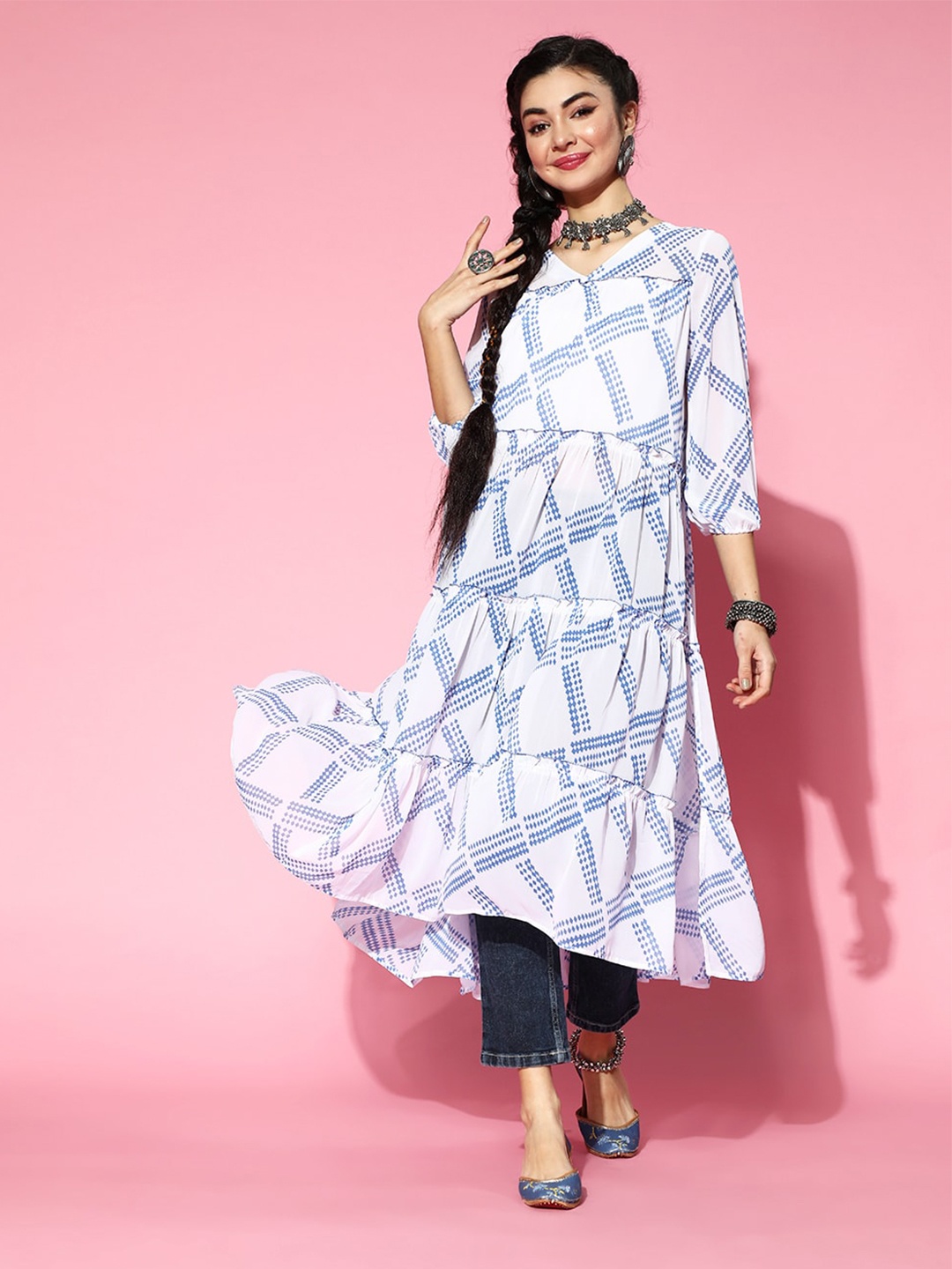 

Prakrti Printed V Neck Georgette Maxi Kurta, White