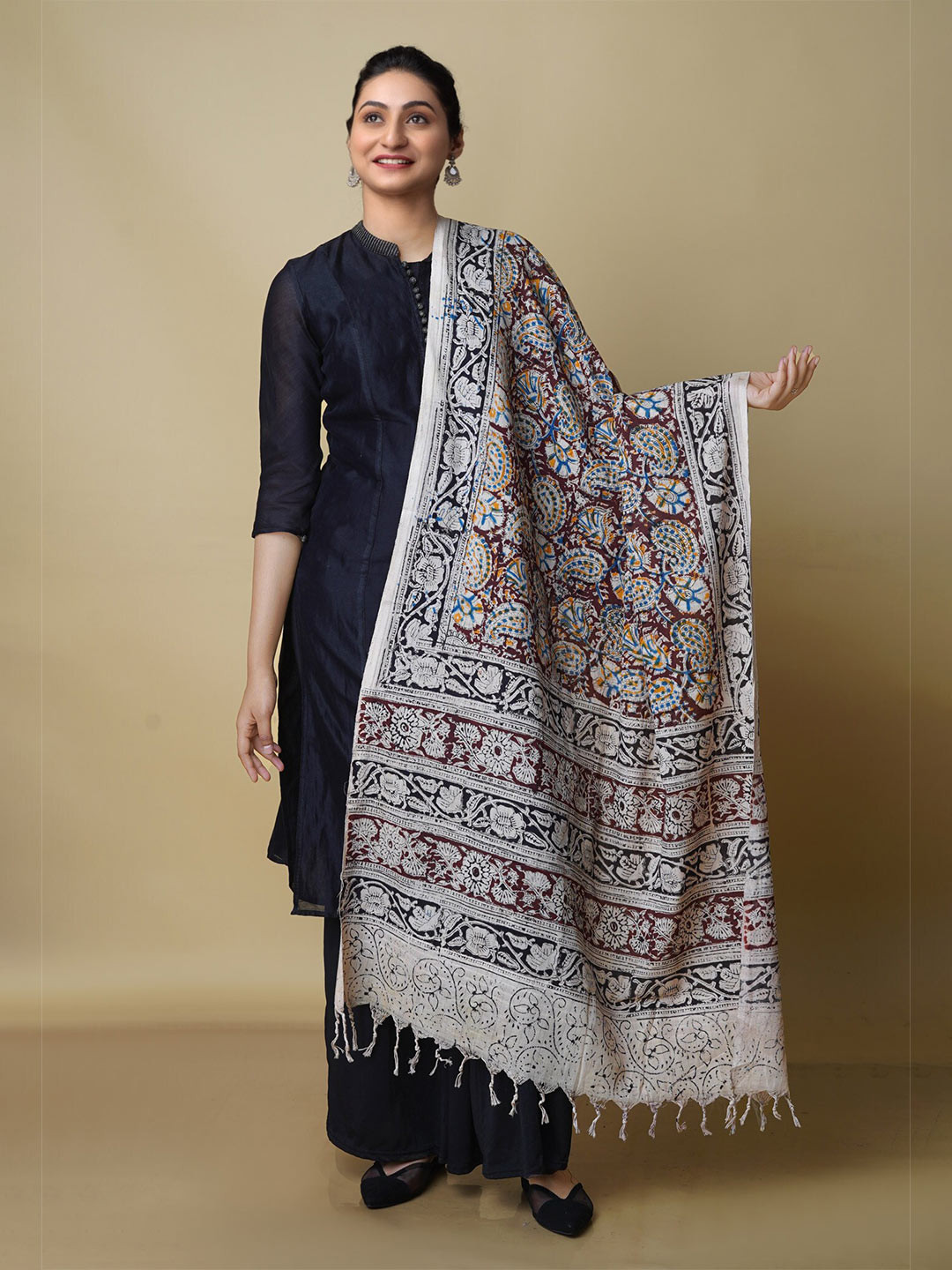 

Unnati Silks Ethnic Motifs Printed Pure Cotton Kalamkari Dupatta, Beige