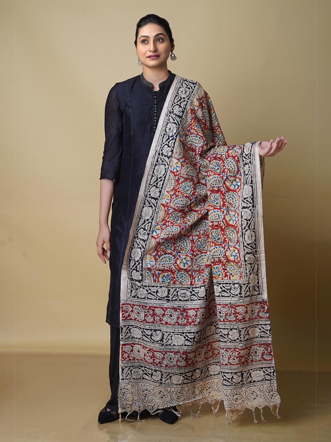 

Unnati Silks Ethnic Motifs Printed Pure Cotton Kalamkari Dupatta, Beige