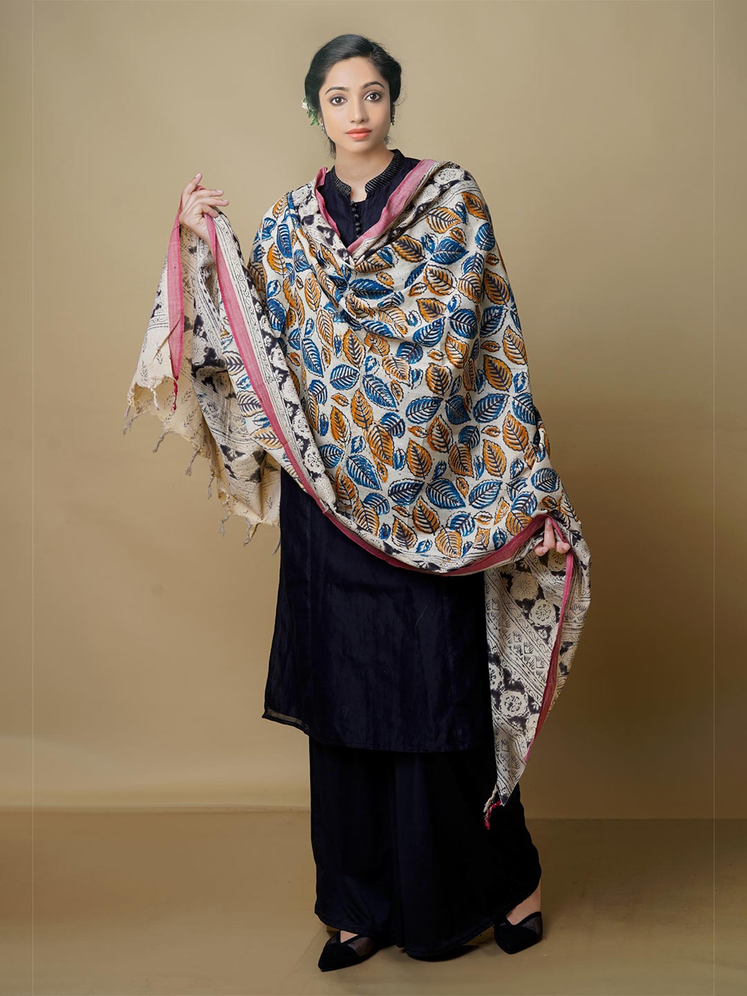 

Unnati Silks Printed Pure Cotton Kalamkari Dupatta, Beige