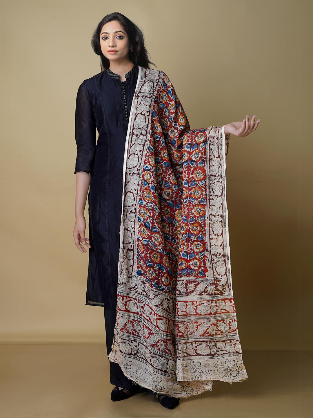 

Unnati Silks Ethnic Motifs Printed Pure Cotton Kalamkari Dupatta, Off white