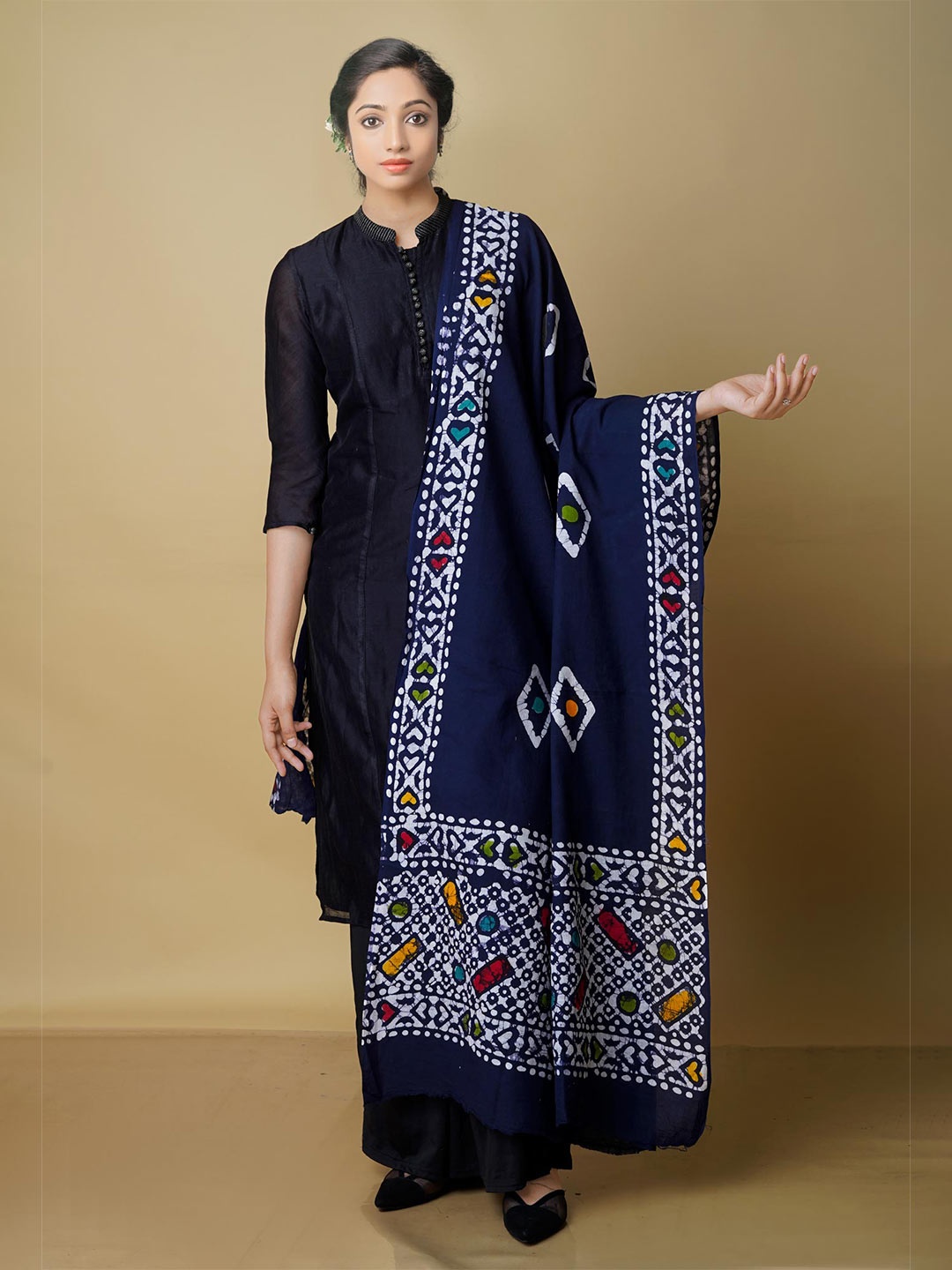 

Unnati Silks Ethnic Motifs Batik Printed Pure Cotton Dupatta, Navy blue