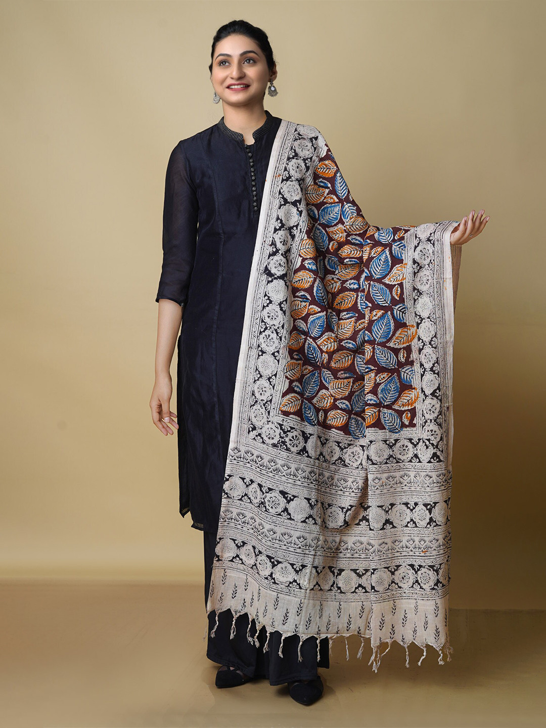 

Unnati Silks Ethnic Motifs Kalamkari Printed Pure Cotton Dupatta, Beige