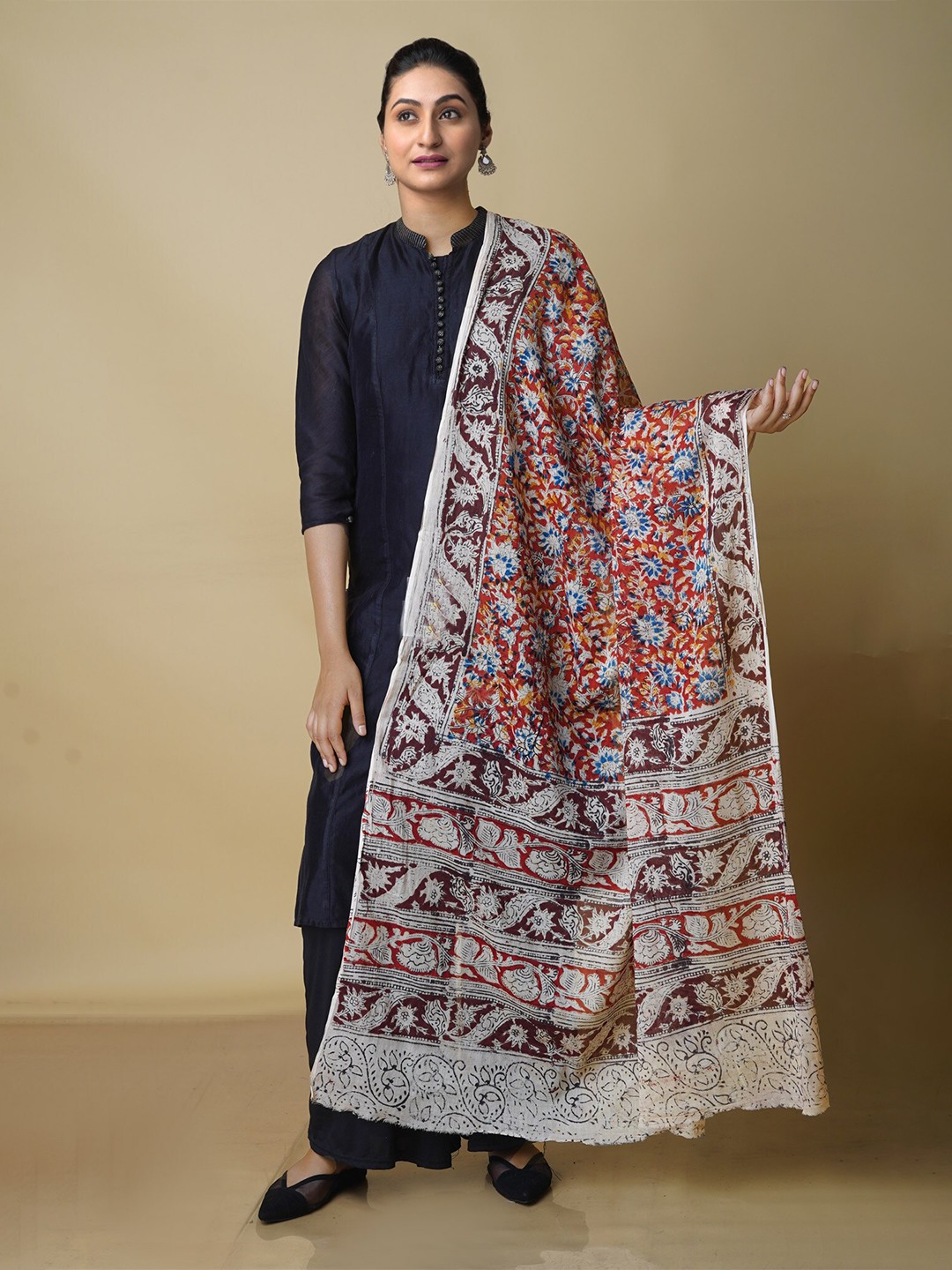 

Unnati Silks Ethnic Motifs Kalamkari Printed Pure Cotton Dupatta, Beige