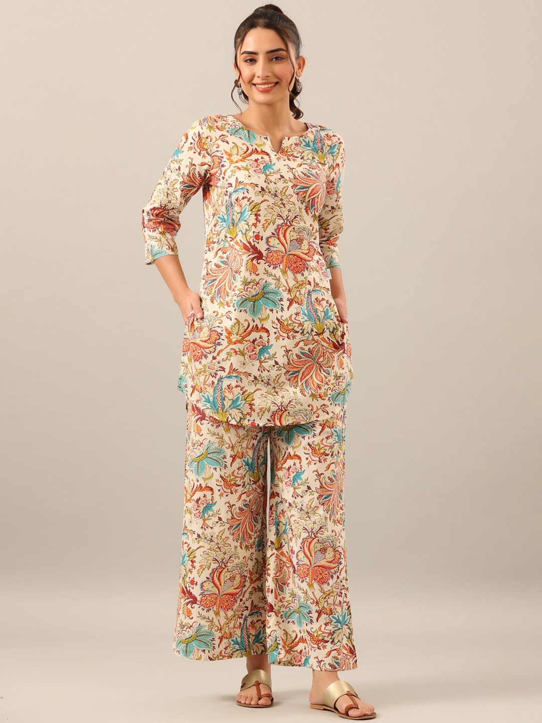 

JISORA Women Floral Printed Pure Cotton Night suit, Off white