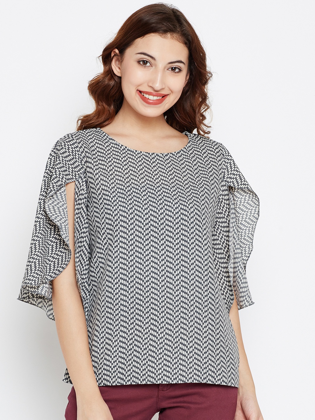 

Style Quotient Women Grey & White Printed Top