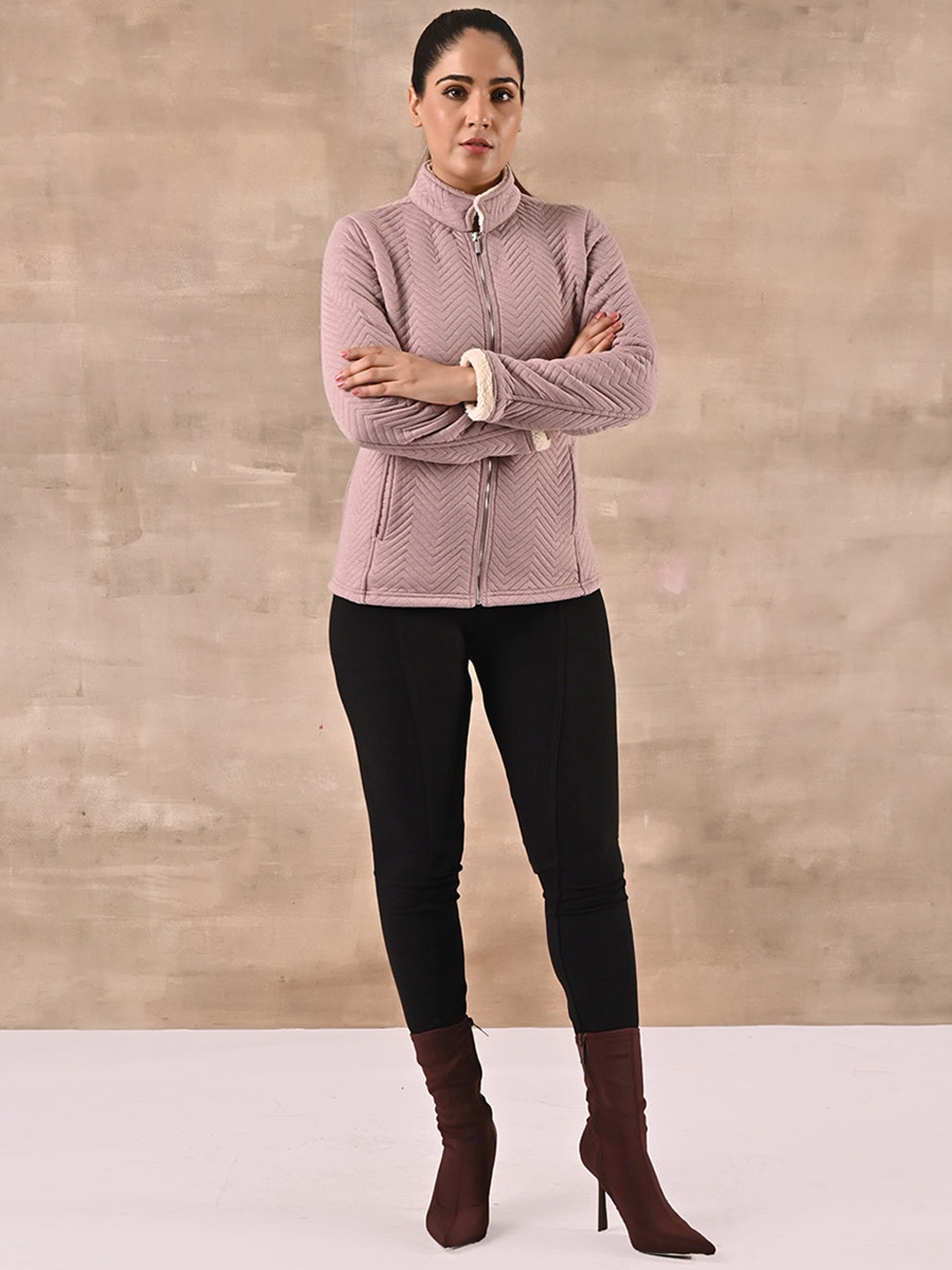 

Lakshita Women Quilted Jacket, Pink