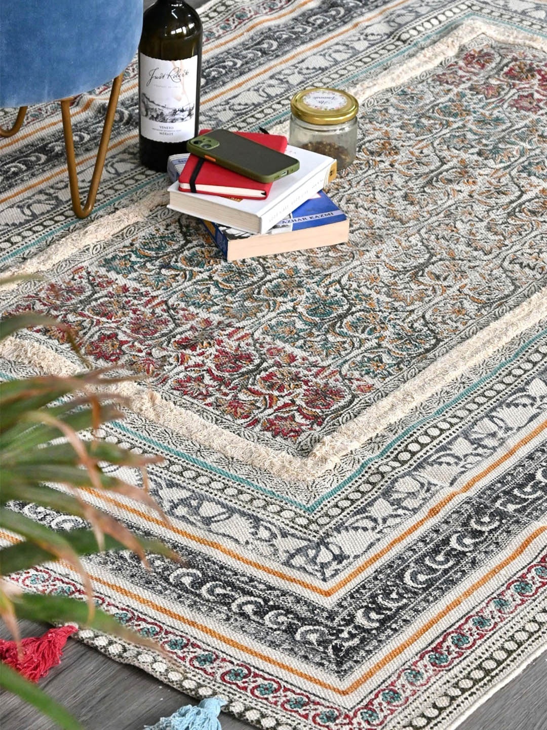 

Art Avenue Grey & Green Ethnic Motifs Printed Cotton Carpet, Black