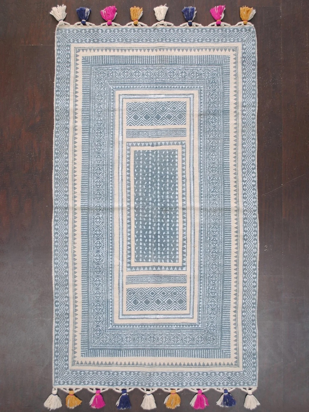 

Art Avenue White & Blue Ethnic Motifs Printed Cotton Rectangular Carpet