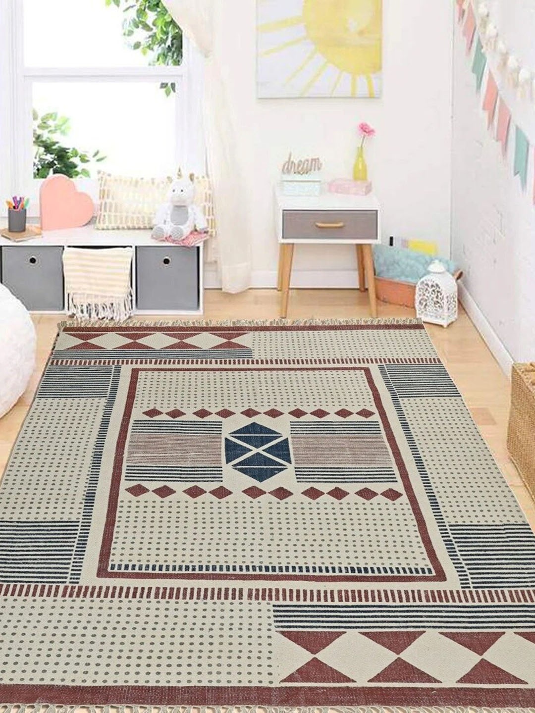 

Art Avenue Grey & Beige Geometric Cotton Rectangular Carpet