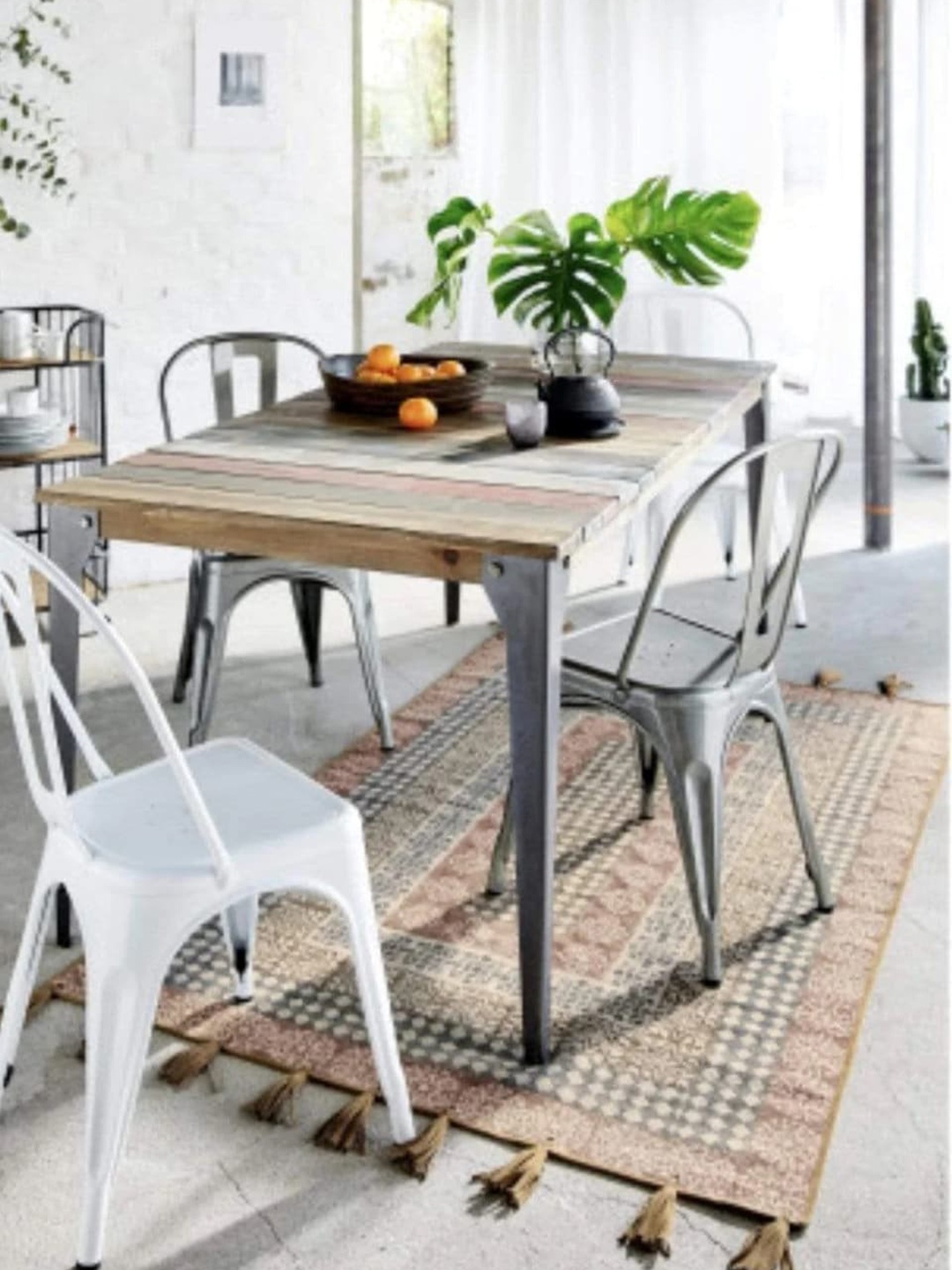 

Art Avenue White & Grey Ethnic Motifs Printed Cotton Carpet