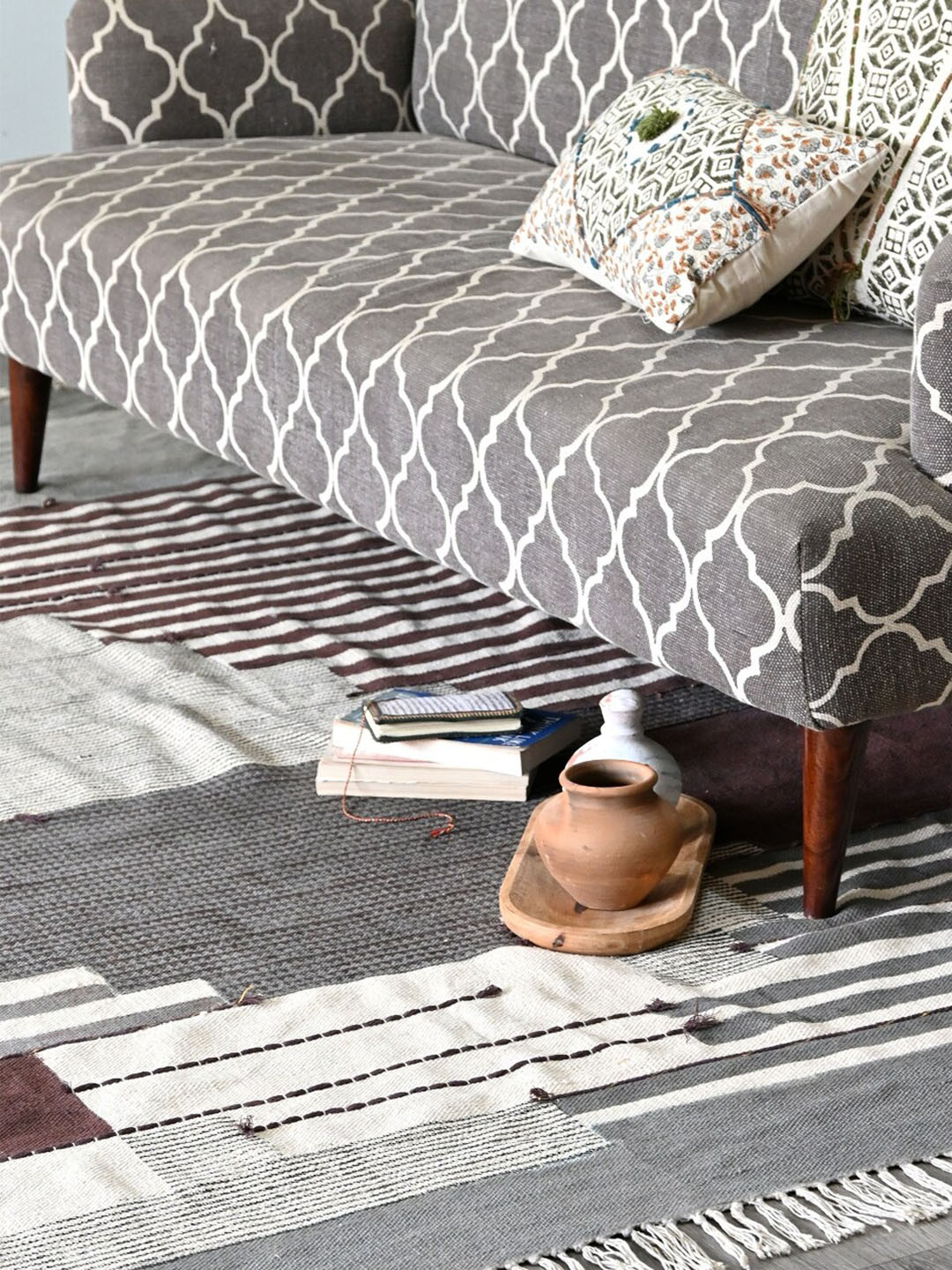 

Art Avenue Off White & Brown Geometric Printed Cotton Carpet