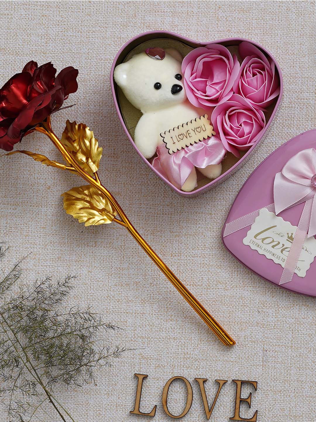 

eCraftIndia Pink & White 2 Pcs Valentine's Day Gift Set