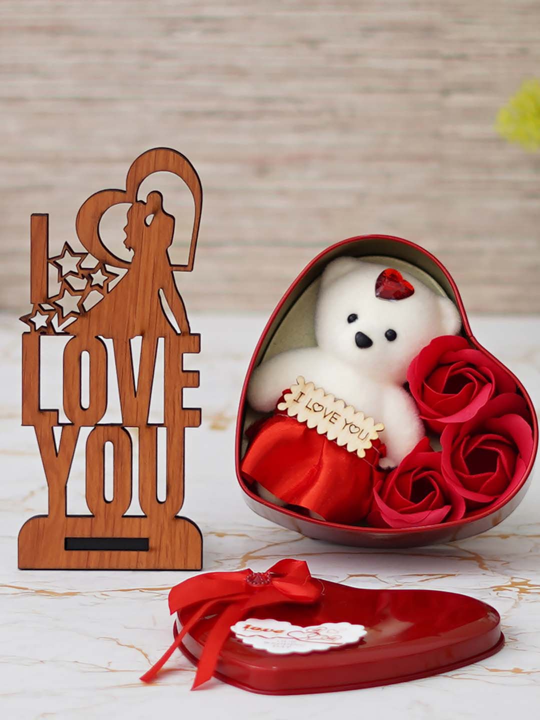 

eCraftIndia Love You Wooden Showpiece Heart Box Teddy & Red Roses Set, Brown