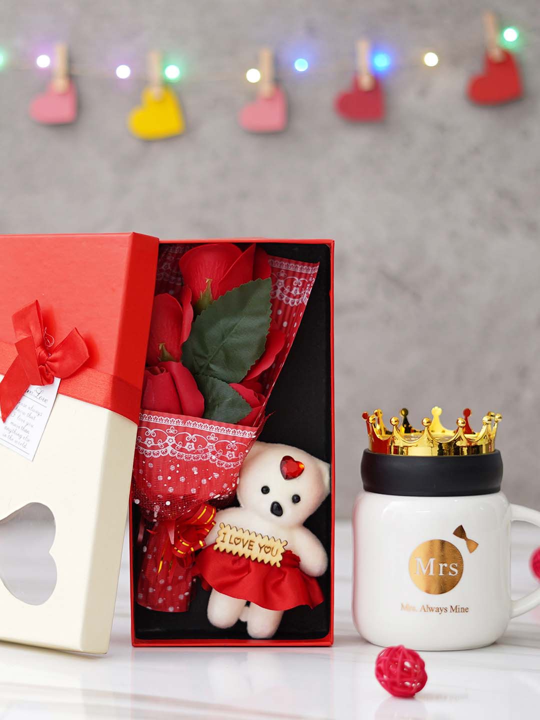 

eCraftIndia 4 Pieces White & Red Ceramic Mug With Square Shaped Gift Box