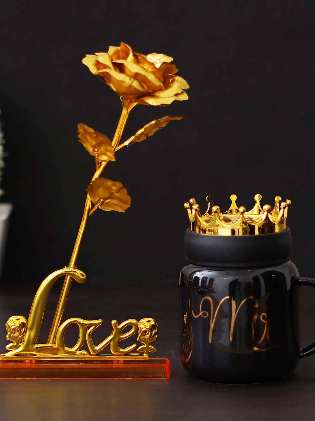 

eCraftIndia 2 Pieces Black & Yellow Valentine Rose Table Decor Showpiece & Mug