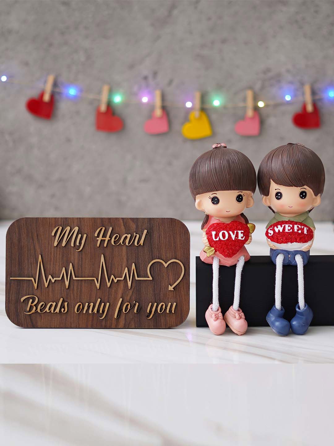 

eCraftIndia 2 Pieces Wooden Showpiece With Figurine Valentine Gift Set, Brown
