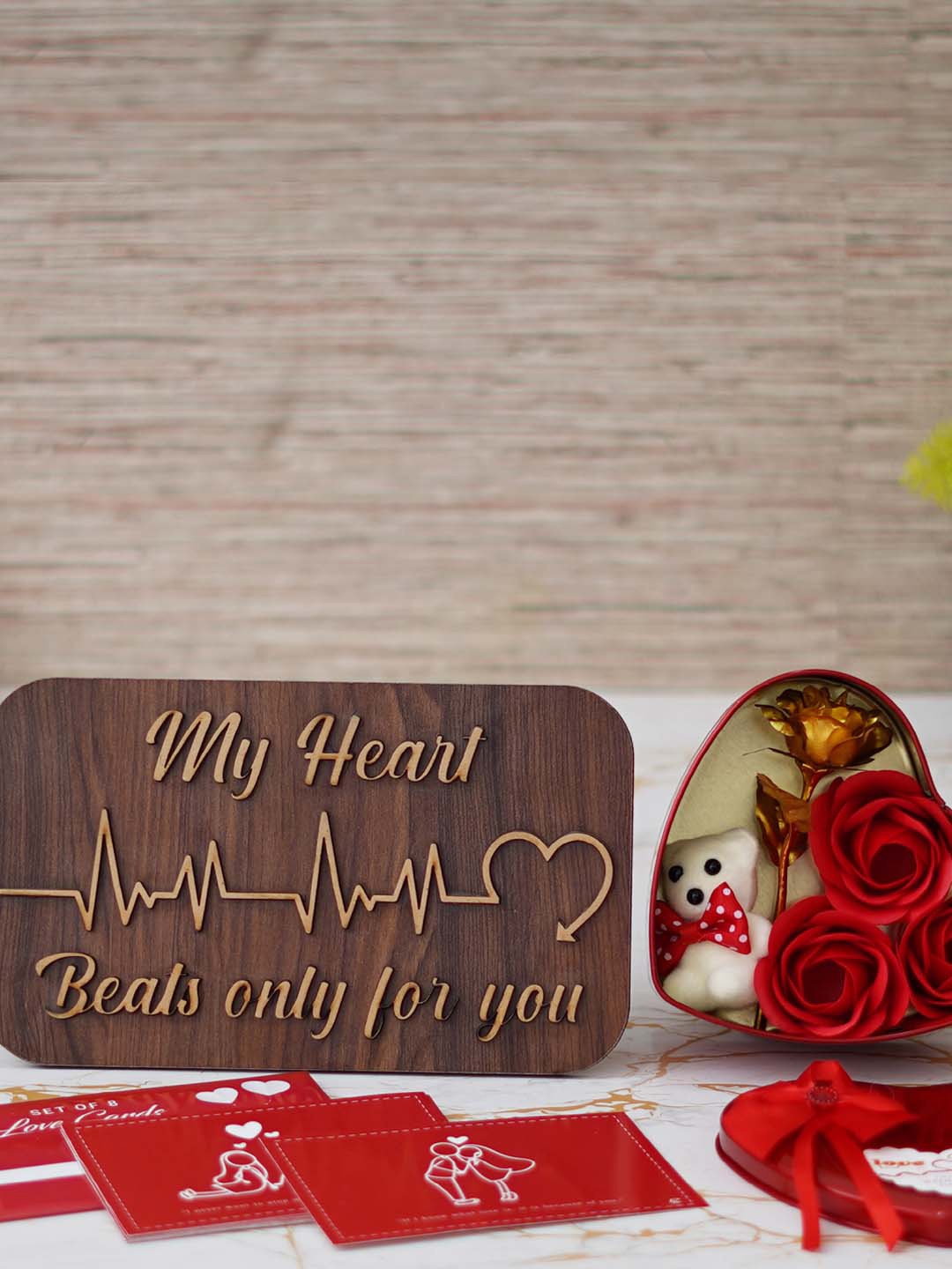 

eCraftIndia Red & Brown 3 Pcs Valentine Gift Set