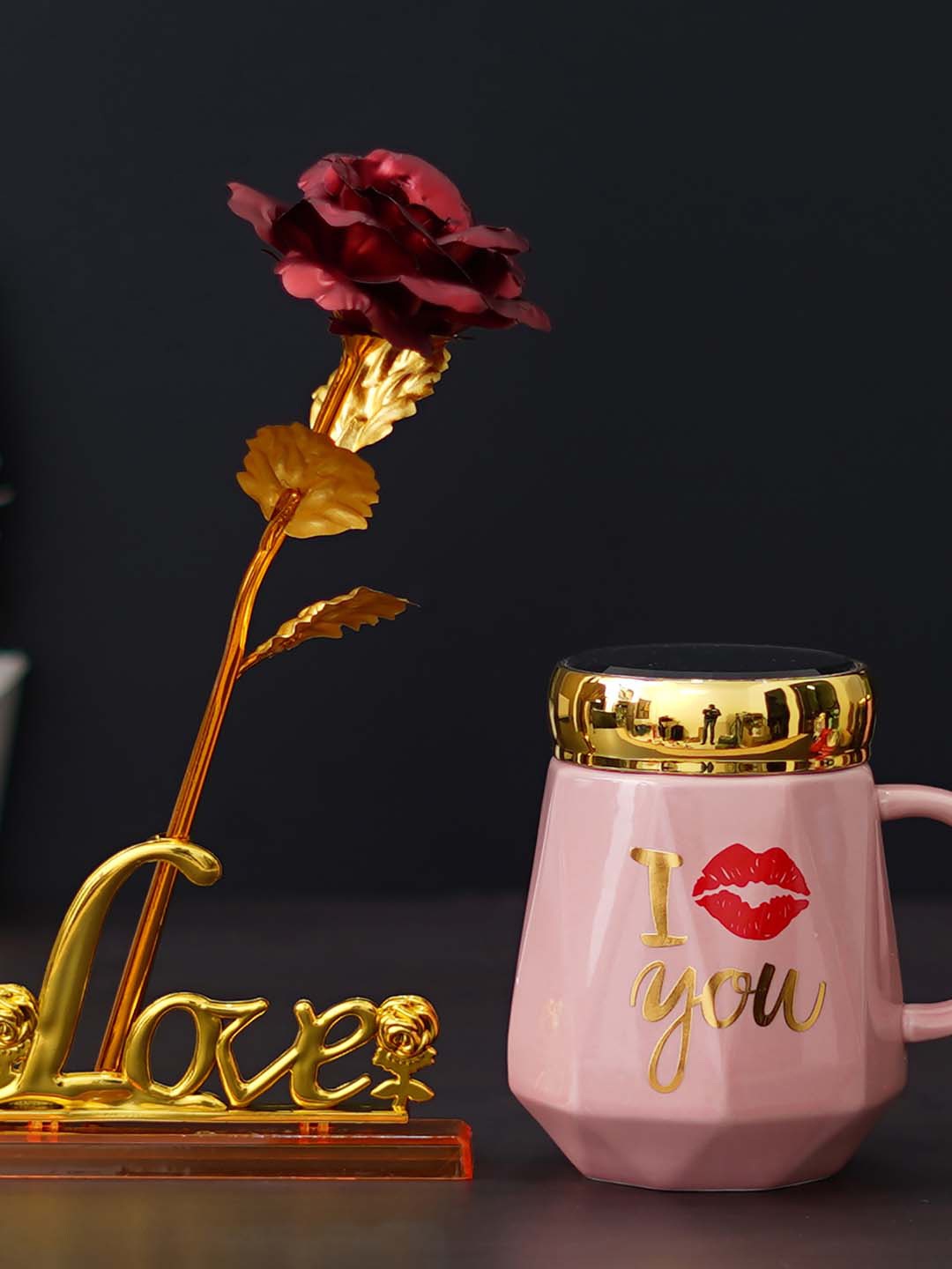 

eCraftIndia Pink & Red 2 Pcs Valentine Gift Set