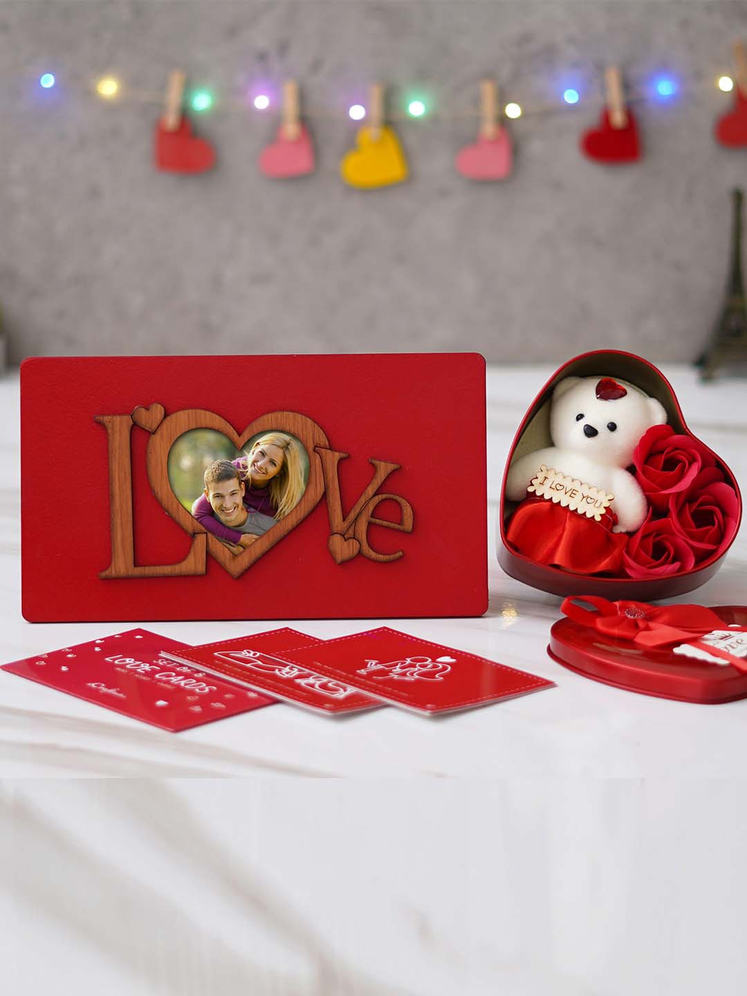 

eCraftIndia Red & White 3 Pcs Valentine Gift Set