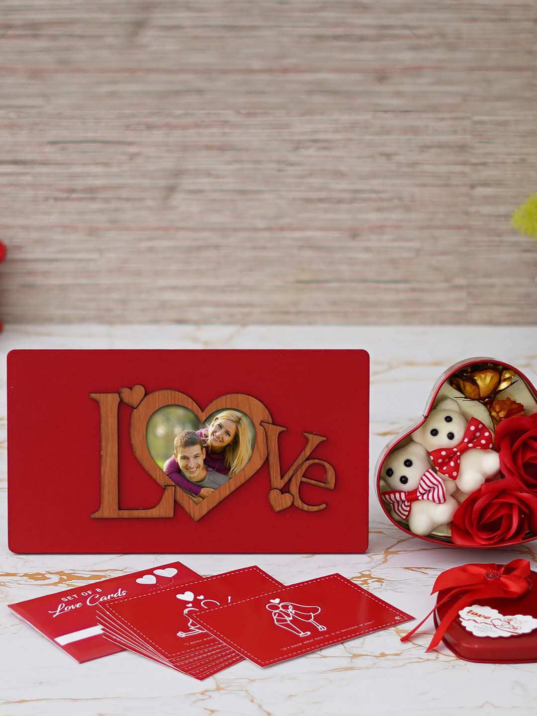 

eCraftIndia Red & White 3 Pcs Valentine Gift Set