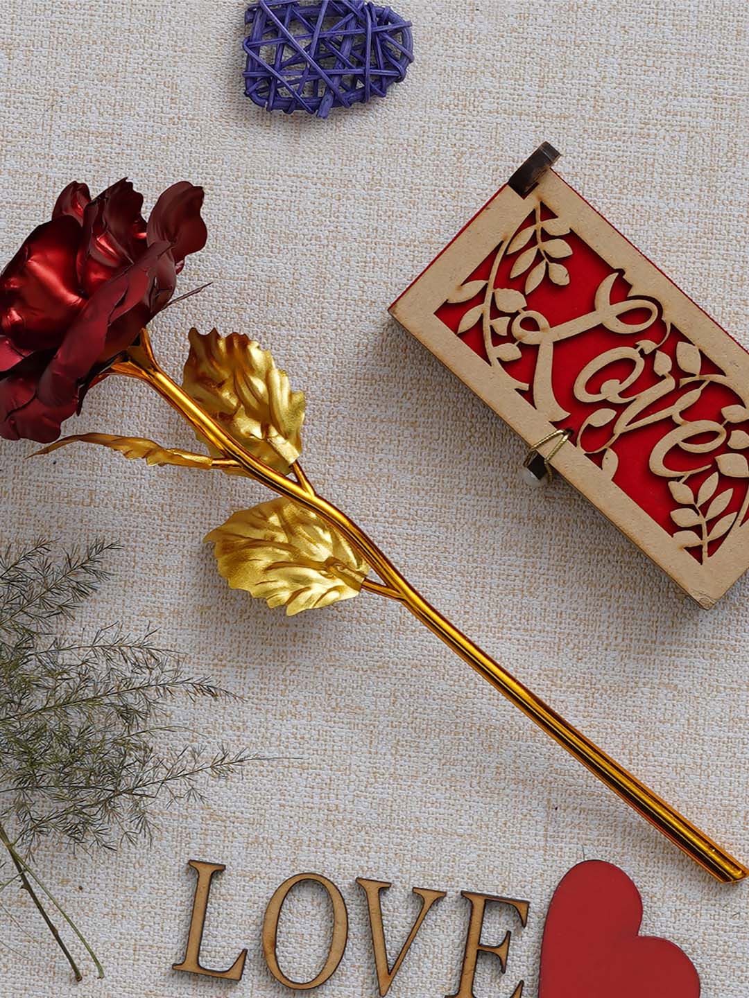 

eCraftIndia Red & Brown 2 Pcs Valentine Gift Set