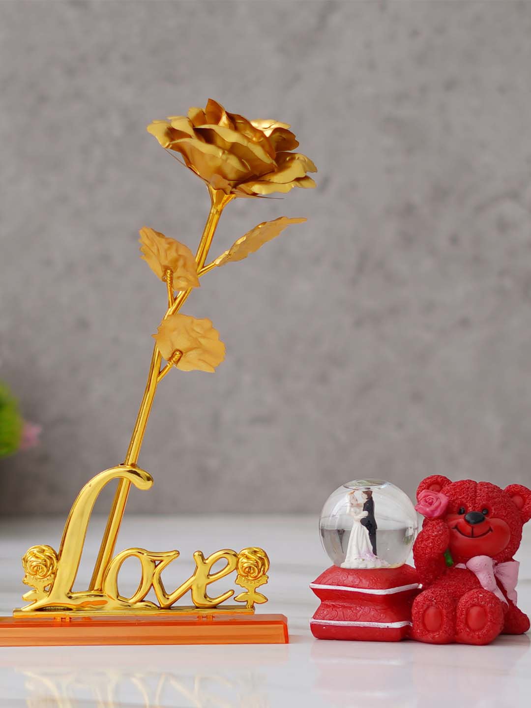 

eCraftIndia Red & White 2 Pcs Valentine Gift Set, Gold