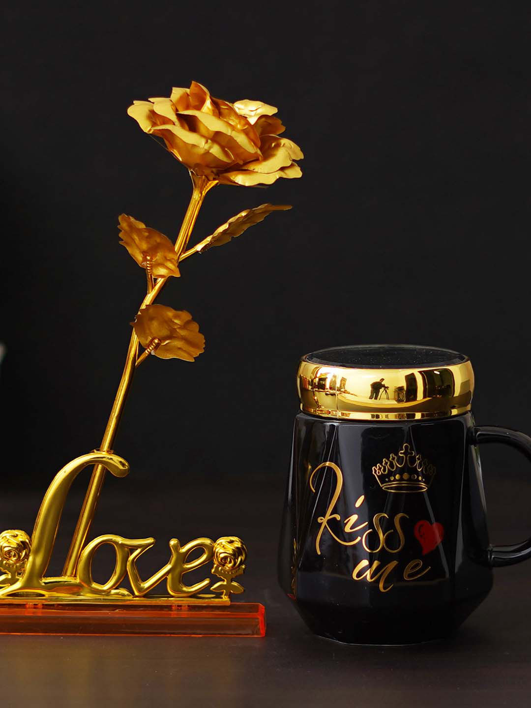 

eCraftIndia Black & Yellow 2 Pcs Valentine Gift Set