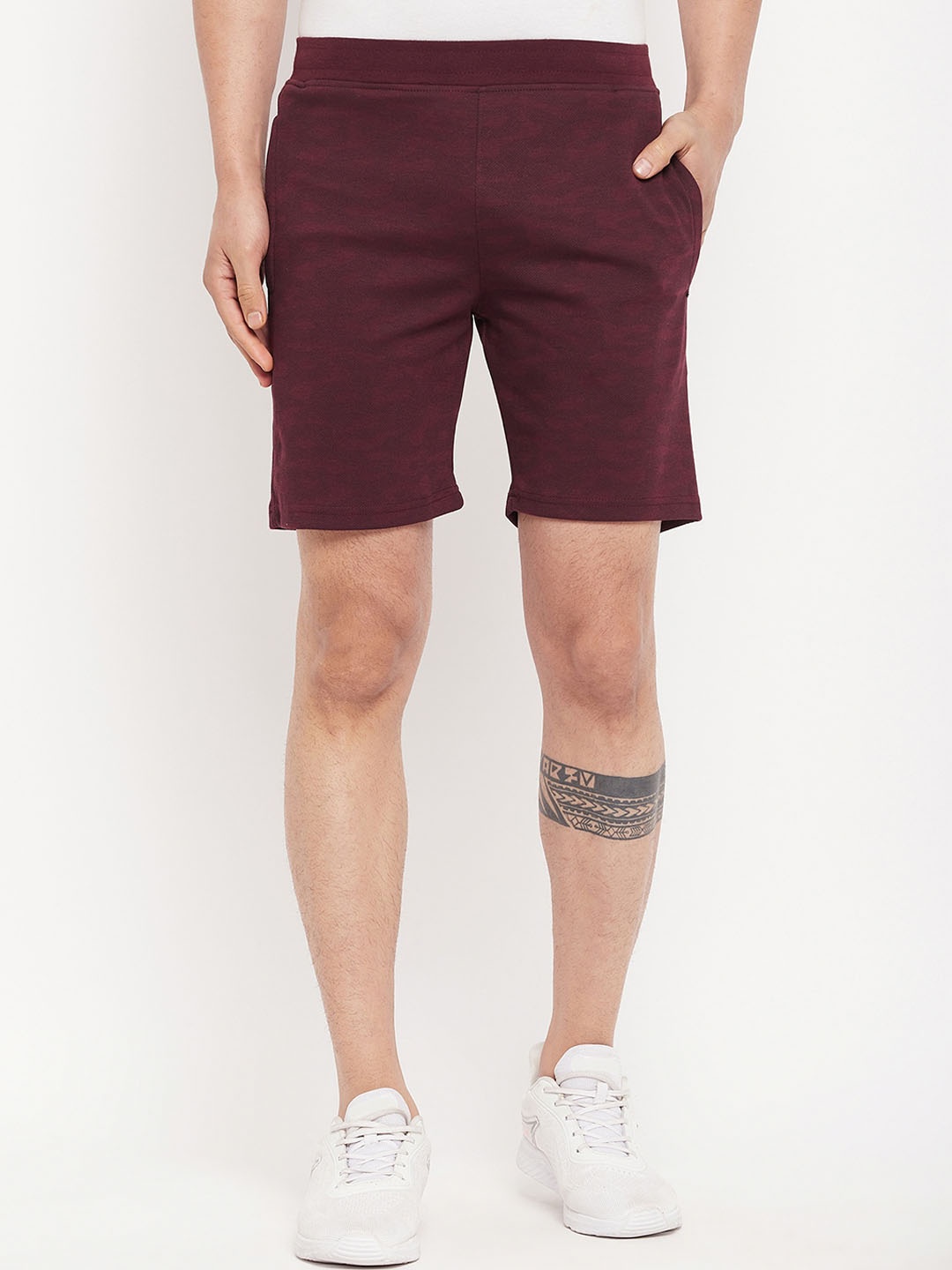 

Okane Men Mid Rise Above Knee Sports Shorts, Burgundy