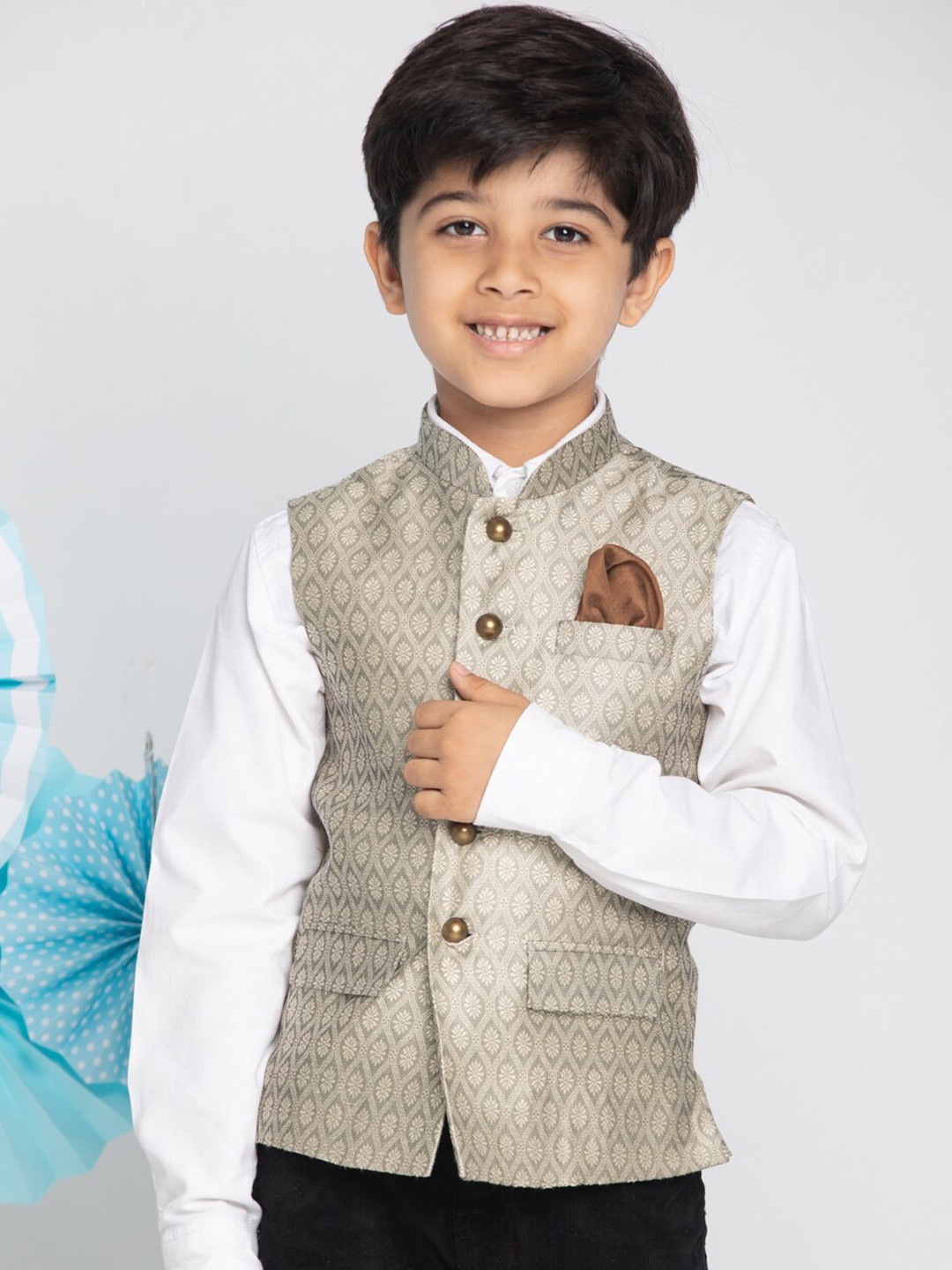 

VASTRAMAY Boys Woven-Design Nehru Jacket, Beige