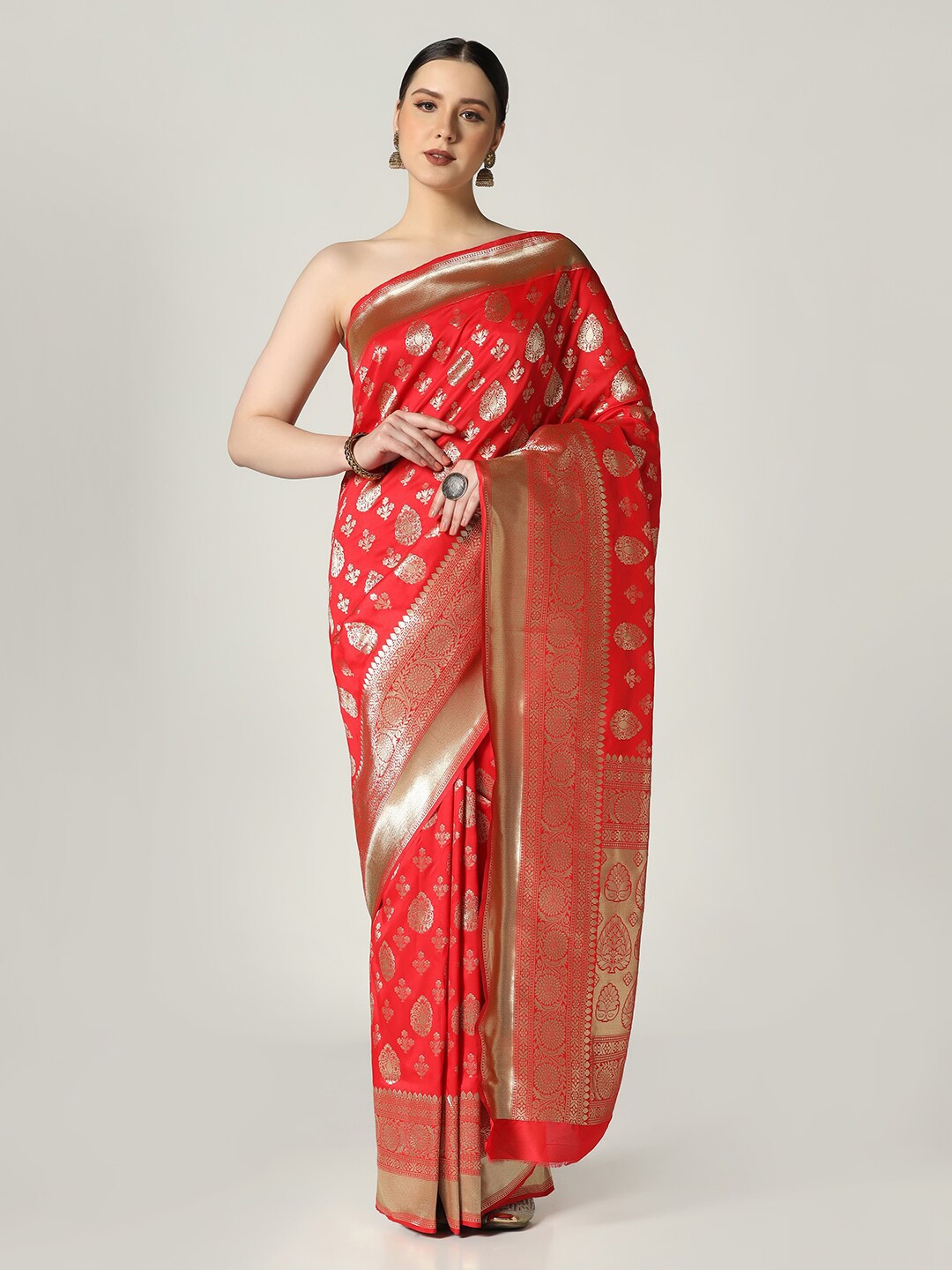 

BOMBAY SELECTIONS Woven Design Zari Banarasi Saree, Red