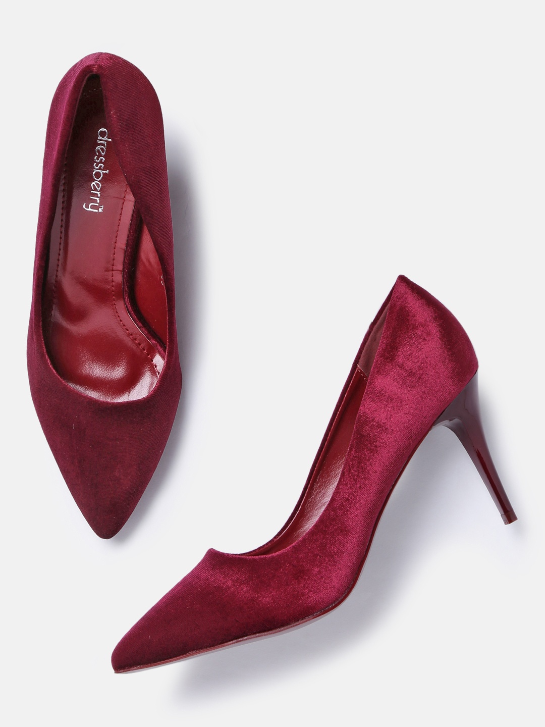 

DressBerry Women Maroon Solid Velvet Finish Pumps