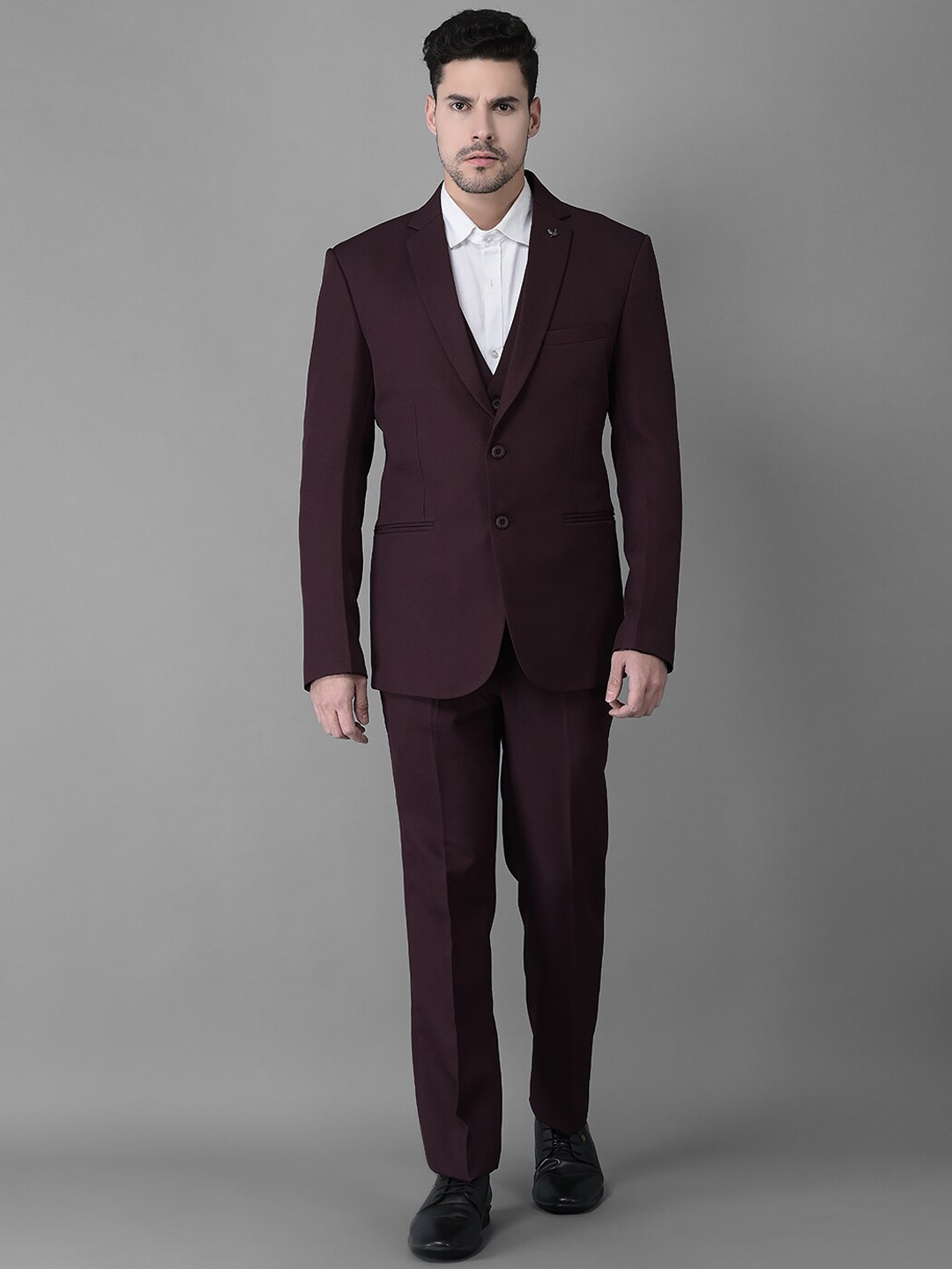 

Canary London Men Single-Breasted Slim-Fit 3-Piece Formal Suit, Burgundy