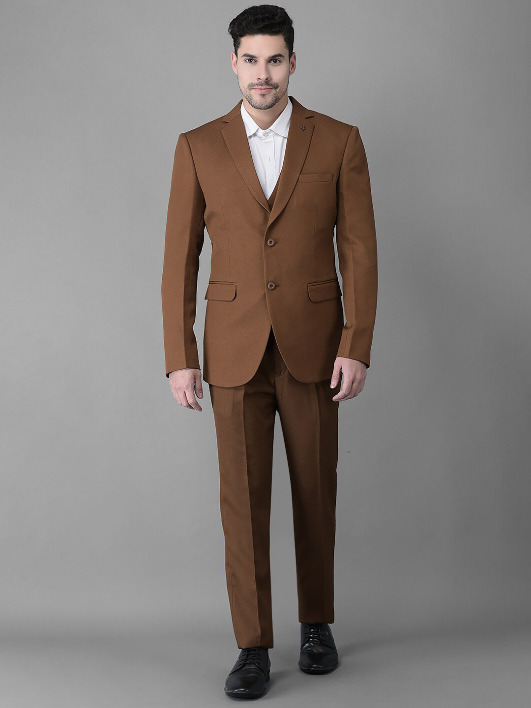 

Canary London Men Slim-Fit Single Breasted Three-Pieces Formal Suits, Mustard