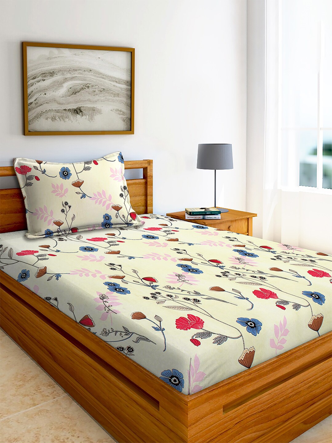 

AEROHAVEN Cream-Coloured Floral 210 TC Flat Cotton Single Bedsheet with 1 Pillow Cover