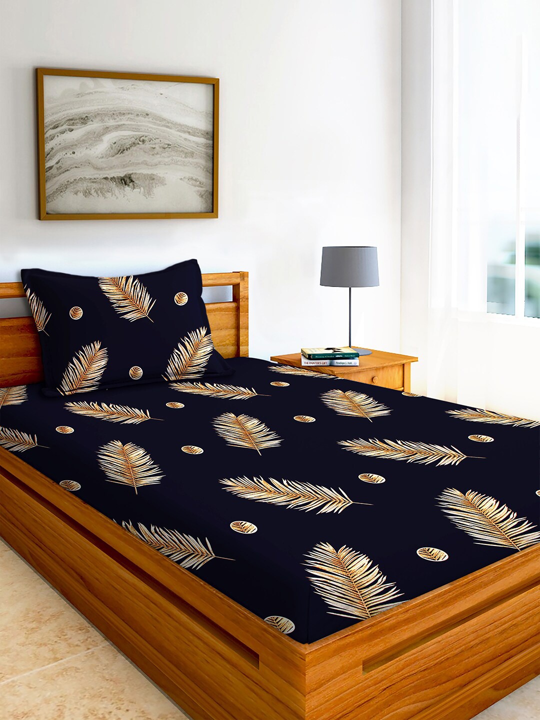 

AEROHAVEN Navy Blue & Beige 210 TC Flat Cotton Single Bedsheet with 1 Pillow Covers